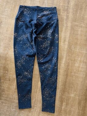 Beyond Yoga Spacedye High Waist Caught in the Midi with Silver Metallic Print L